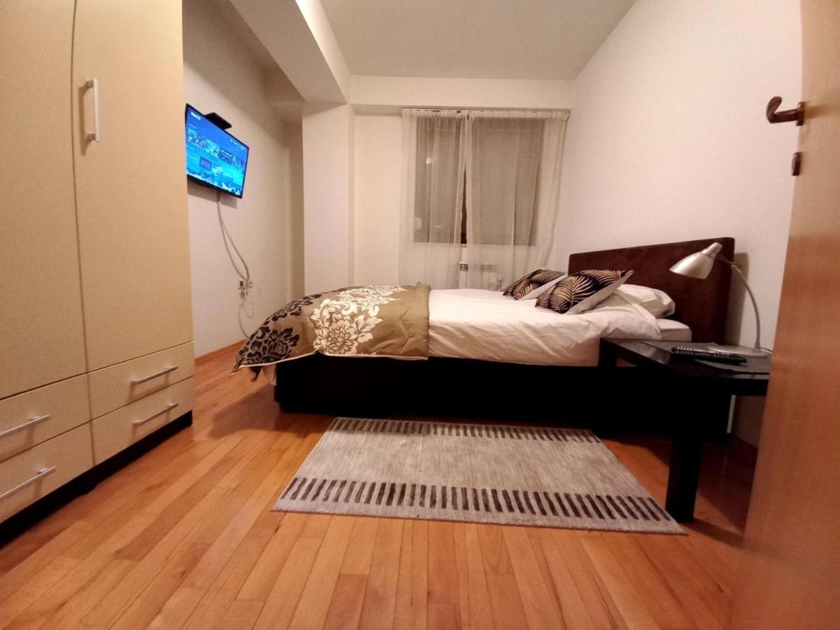 First Choice Apartment Скопие Екстериор снимка